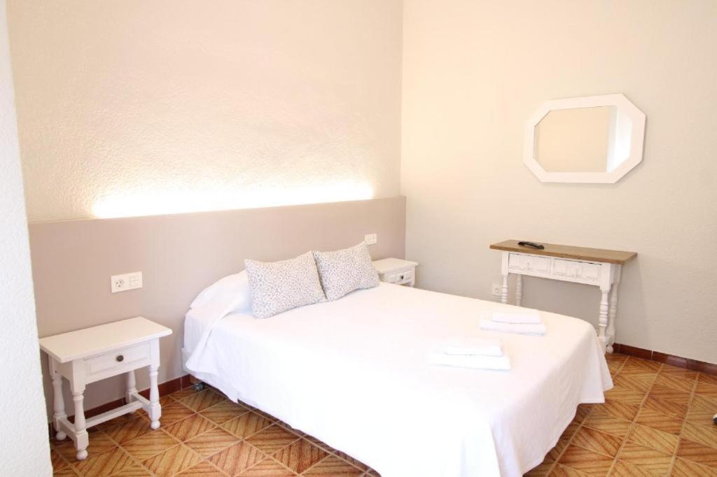 Hostal Tropical Мотрил Екстериор снимка